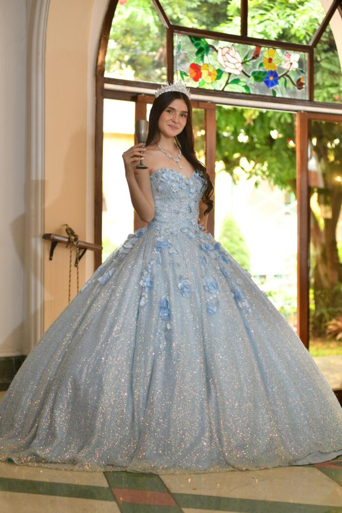 Vestido de Quinceañera Ref: