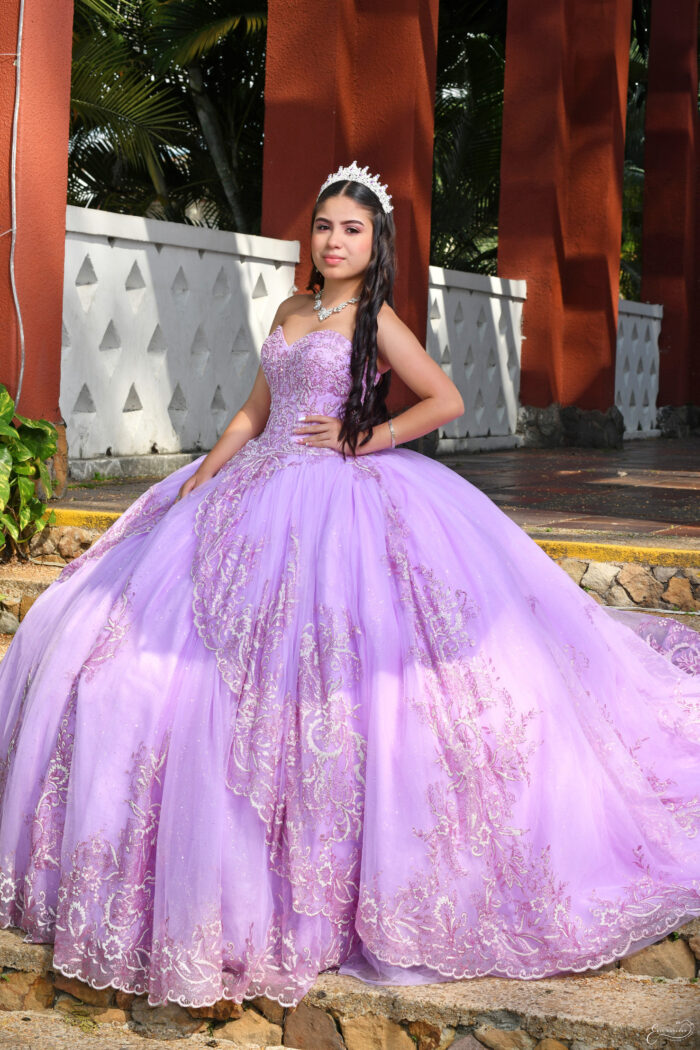 Vestido de Quinceañera Ref: 2049