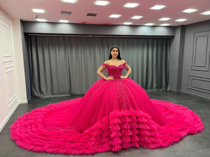Vestido de quinceañera fucsia