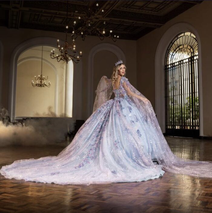 Vestido de quinceañera Lilac & Blue - Imagen 2